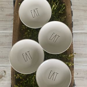 Set of 4 Rae Dunn Plates